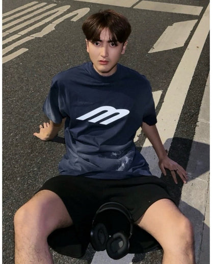 T-shirt Balenciaga à logo vieilli