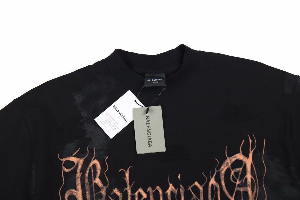T-shirt Balenciaga à logo gothique noir