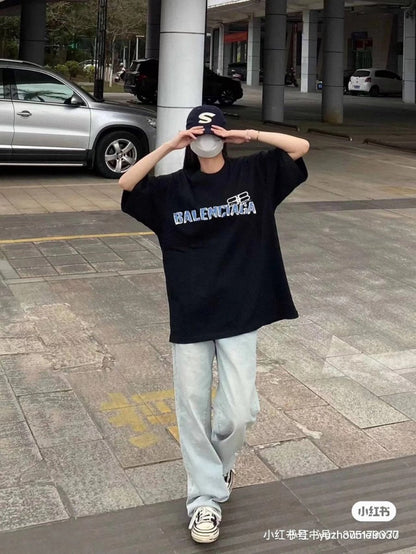 T-shirt Balenciaga à logo graphique (noir)
