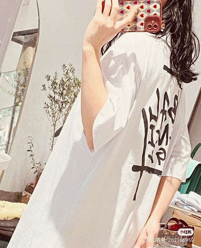 T-shirt blanc Balenciaga à motif audacieux