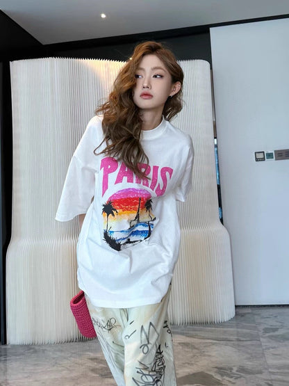 T-shirt blanc Balenciaga avec motif Paris