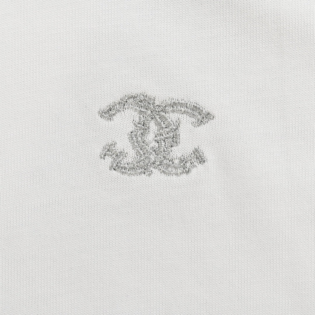 T-shirt Chanel Classic Logo blanc