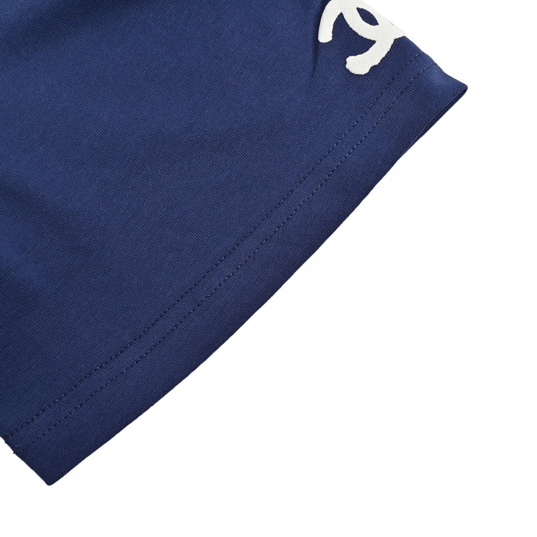 T-shirt à logo Chanel (bleu marine)