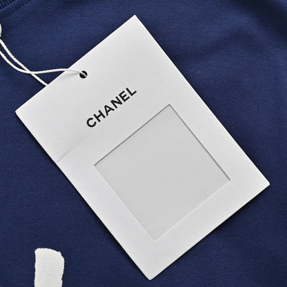 T-shirt à logo Chanel (bleu marine)