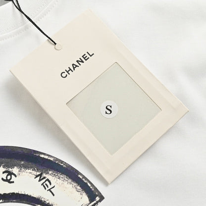 T-shirt à logo Chanel (blanc)