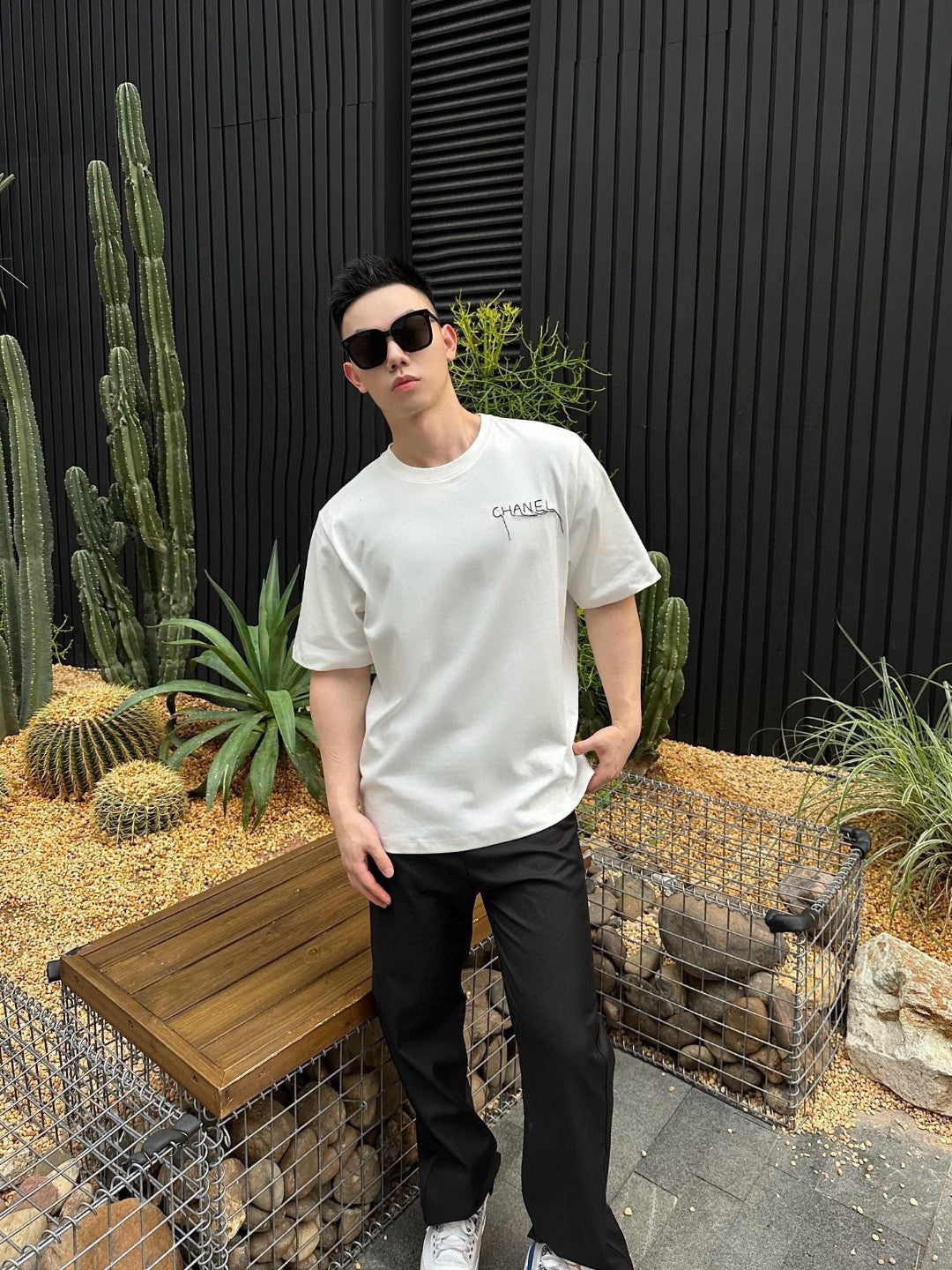 T-shirt à logo Chanel (blanc)