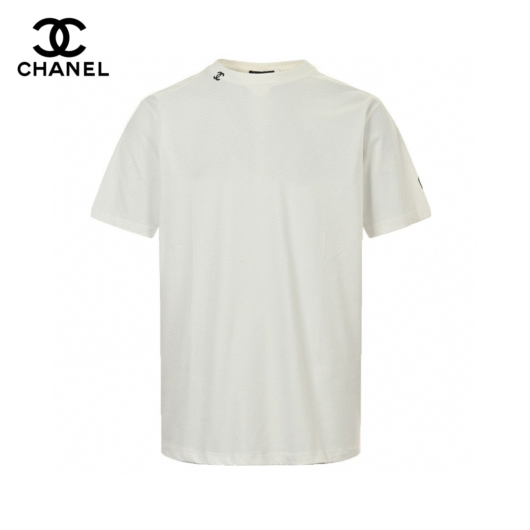 T-shirt Chanel à logo minimaliste (blanc)