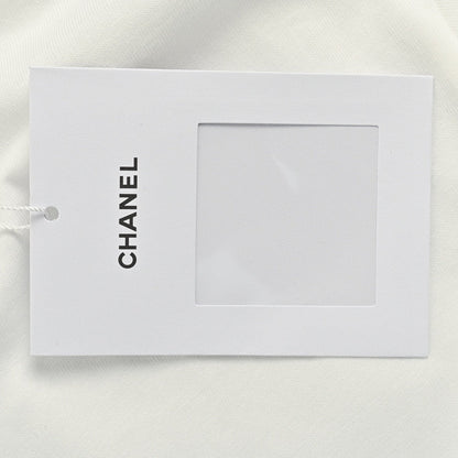 T-shirt Chanel à logo minimaliste (blanc)