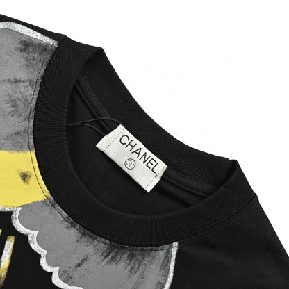 T-shirt Chanel « Les femmes sauveront le monde » noir