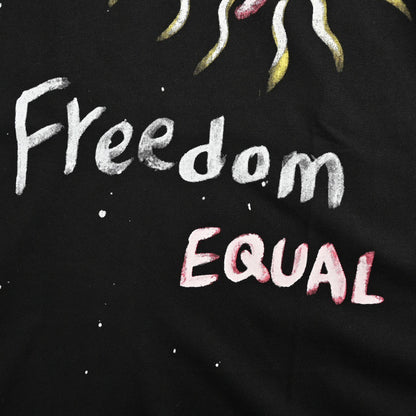 T-shirt Chanel « Les femmes sauveront le monde » noir