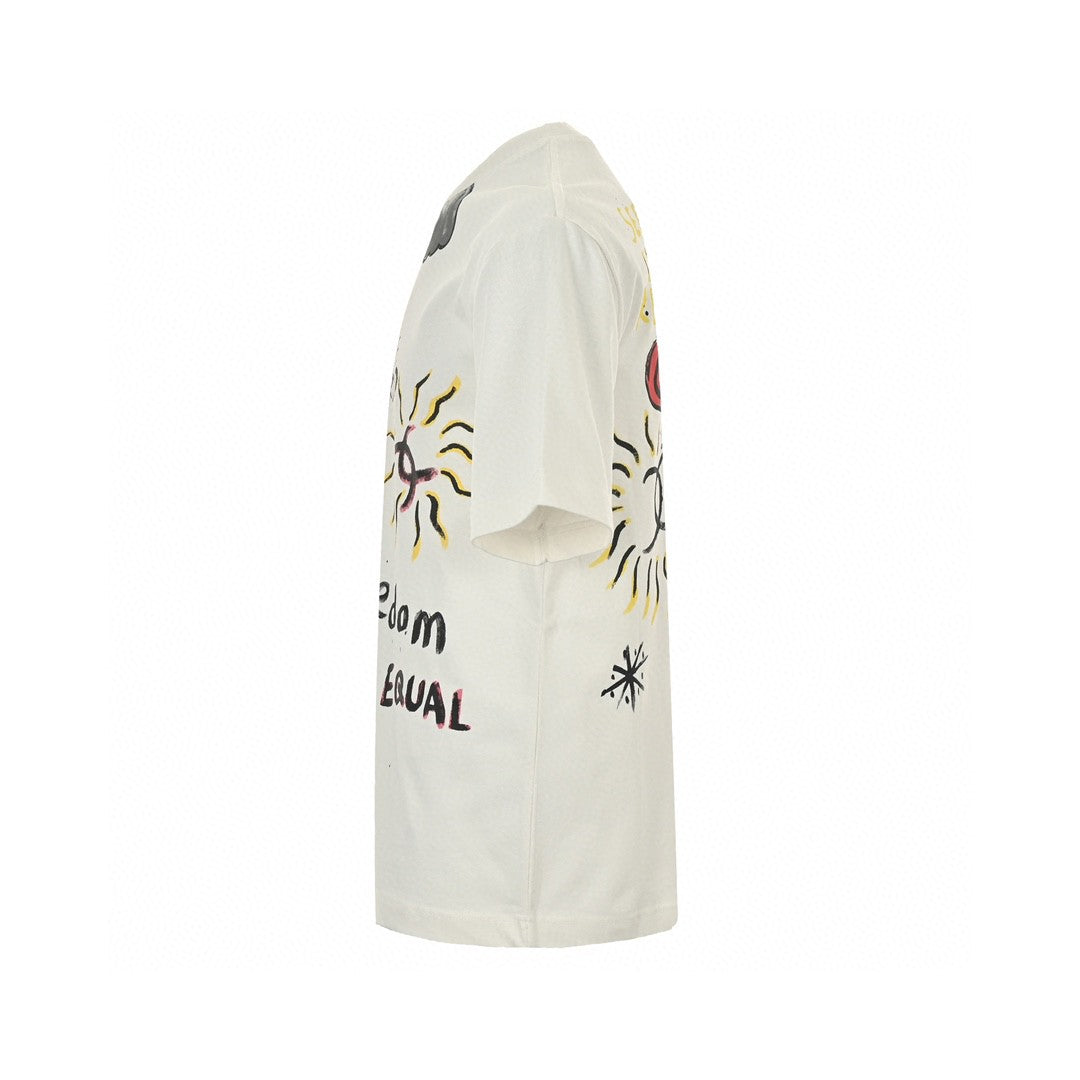 T-shirt Chanel blanc « Les femmes sauveront le monde ».