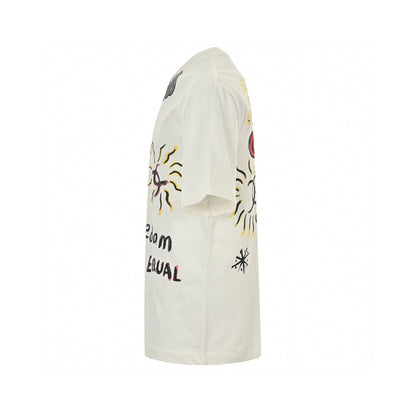 T-shirt Chanel blanc « Les femmes sauveront le monde ».