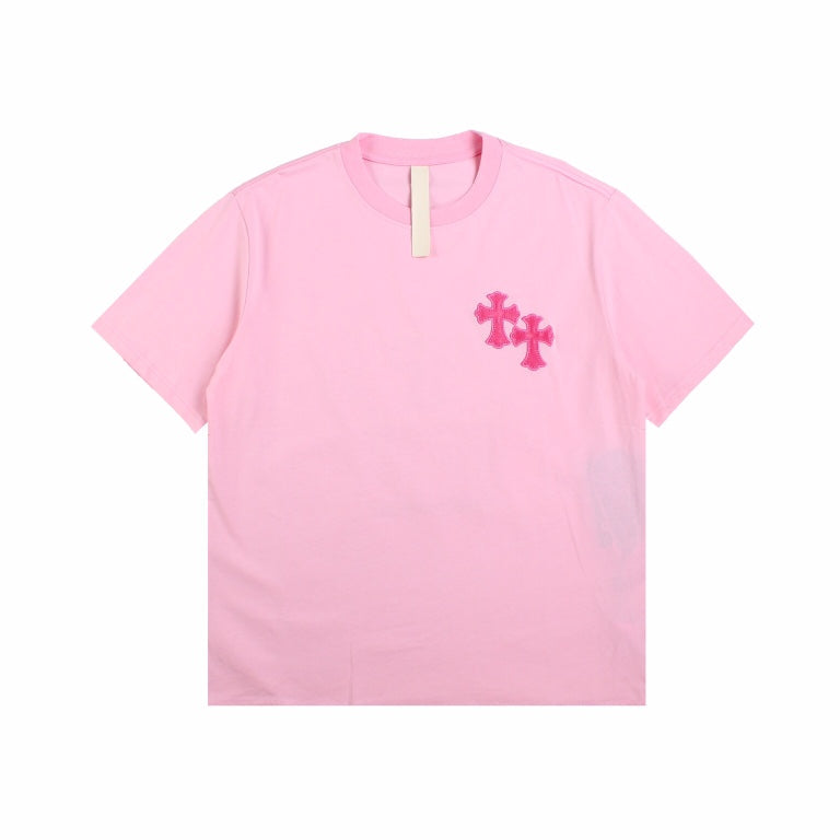 T-SHIRT ROSE AVEC LOGO DE FER À CHEVAL ET CŒURS CHROMÉS