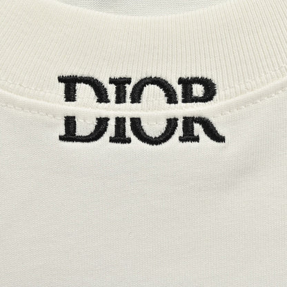T-shirt blanc minimaliste Dior