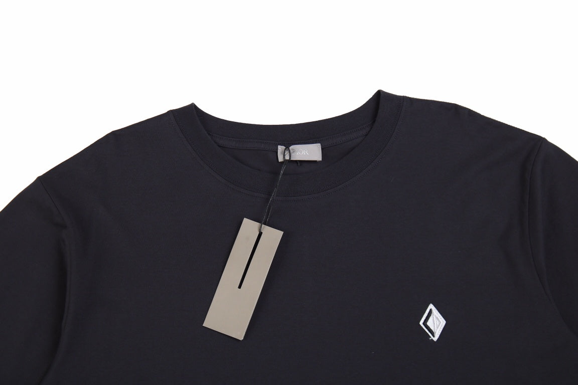 T-shirt Dior avec logo minimaliste