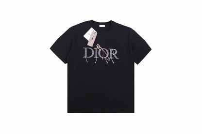 T-shirt Dior avec outils et logo