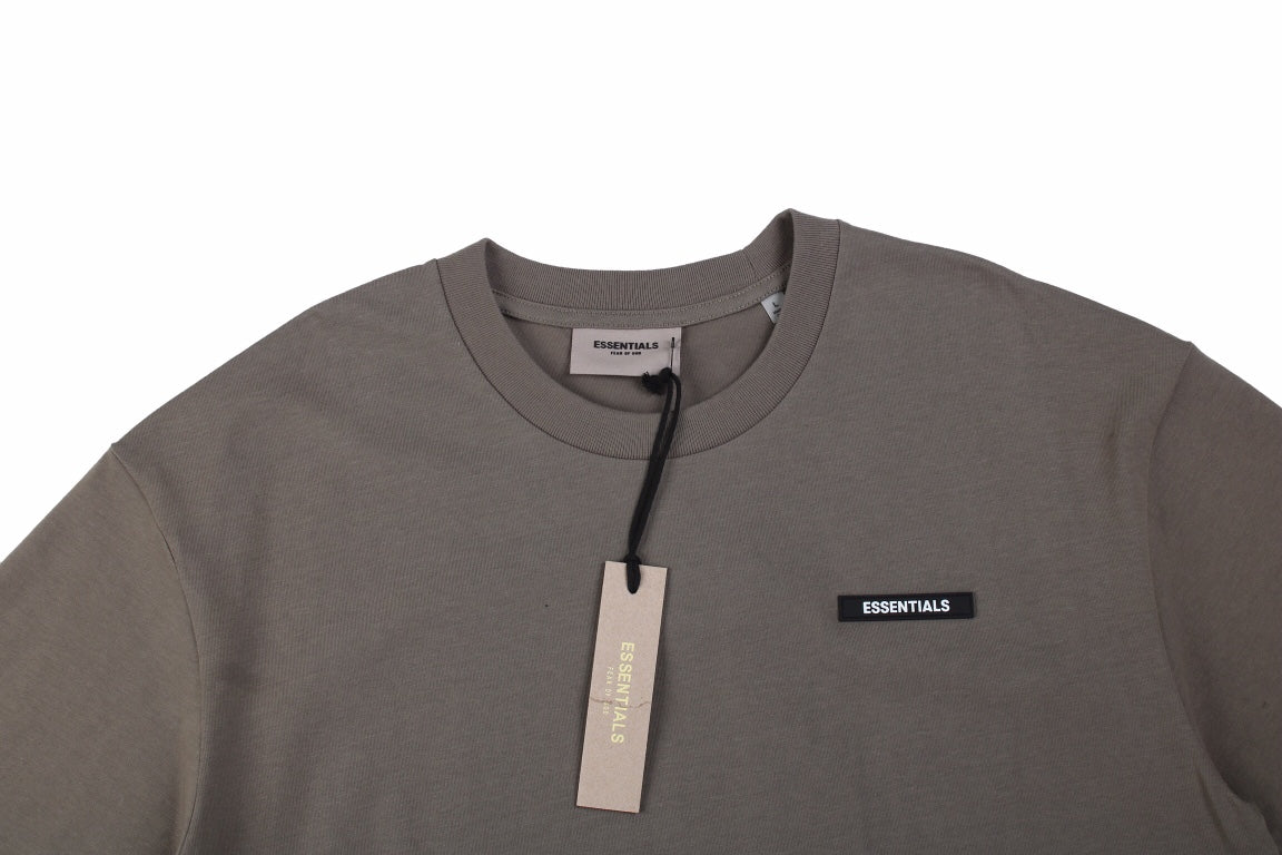 T-shirt Fear of God Essentials avec logo - Taupe