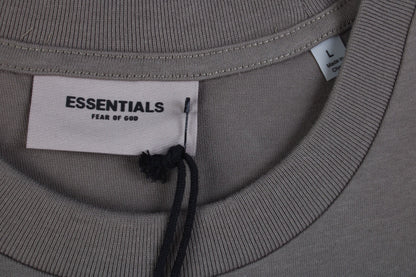 T-shirt Fear of God Essentials avec logo - Taupe