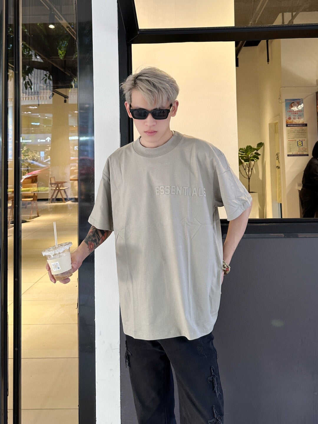 T-SHIRT FEAR OF GOD ESSENTIALS GRIS PIERRE