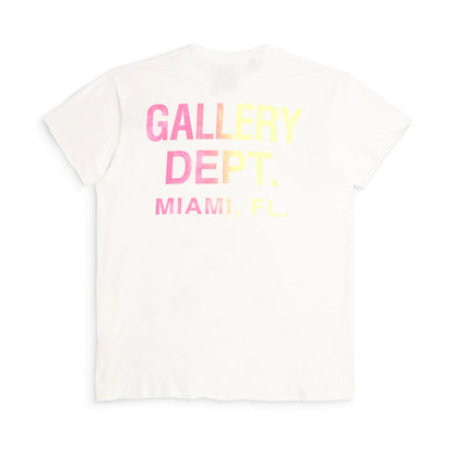 DÉPARTEMENT DE LA GALERIE T-SHIRT DE LA PROMENADE