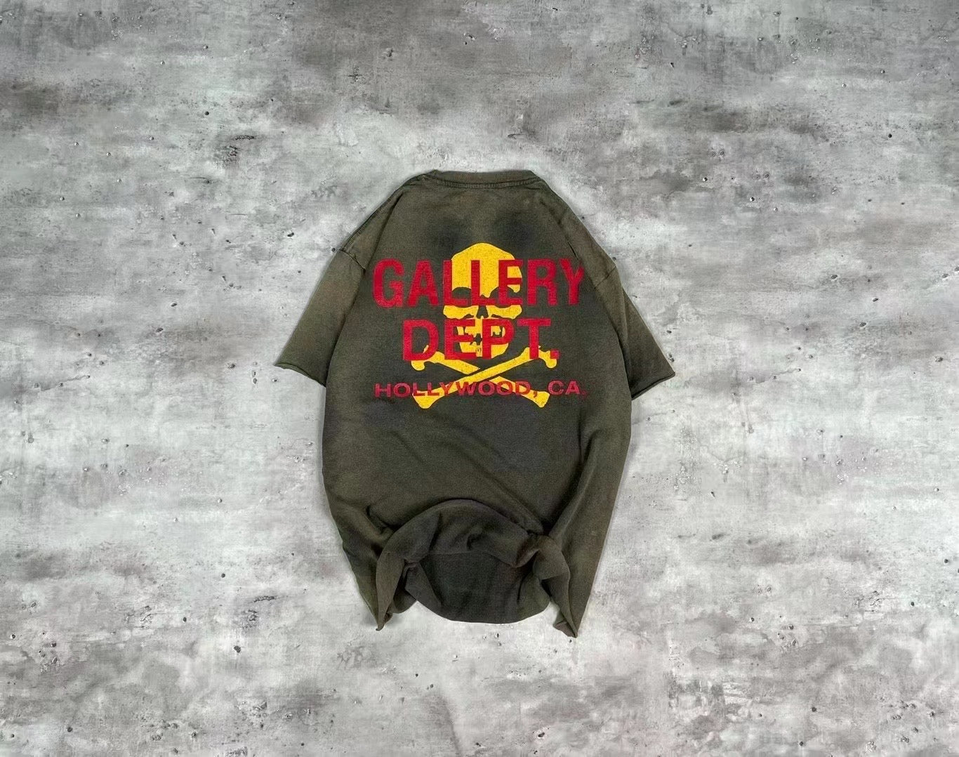 DÉPARTEMENT GALERIE T-SHIRT À ZIP