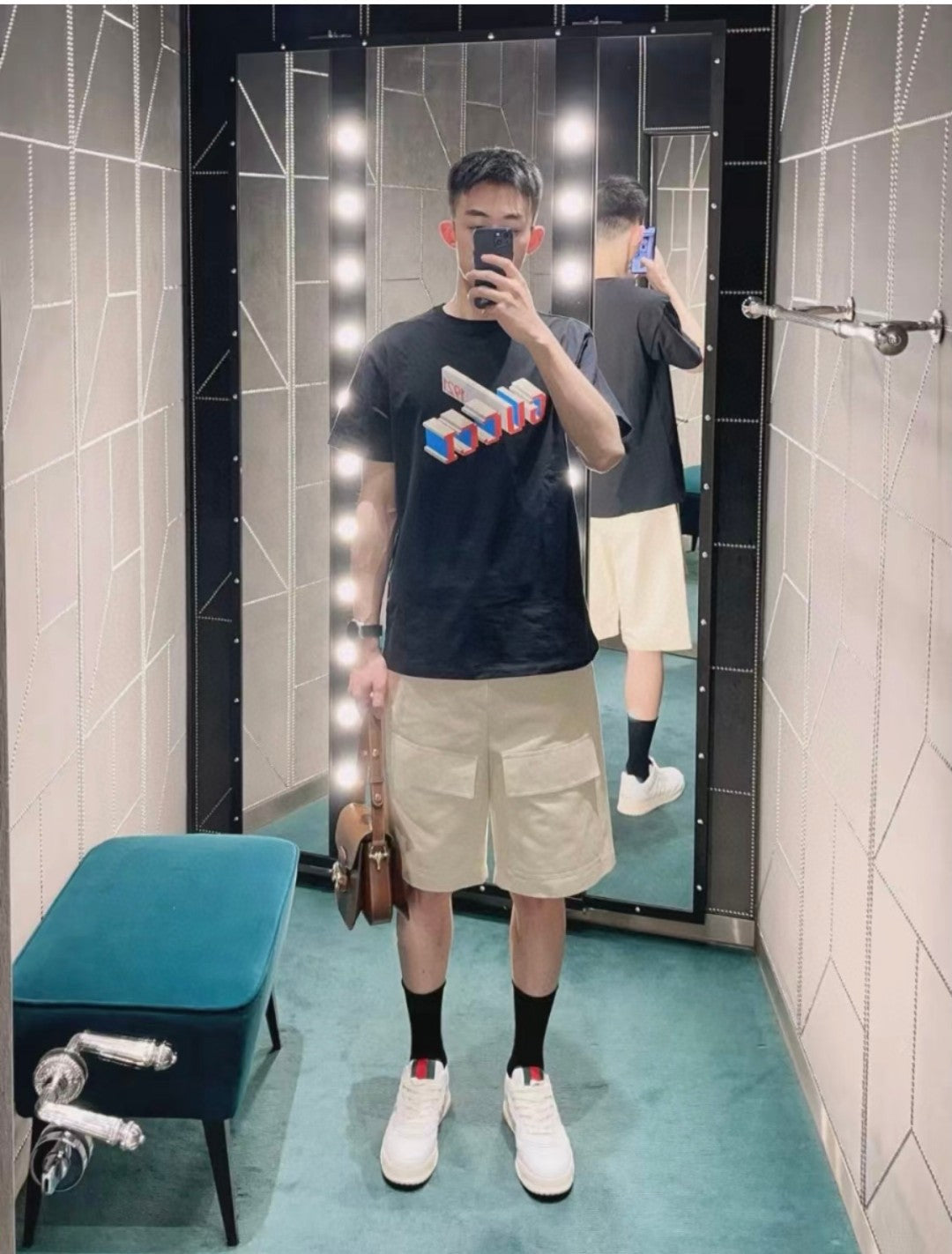 T-shirt graphique Gucci 1921