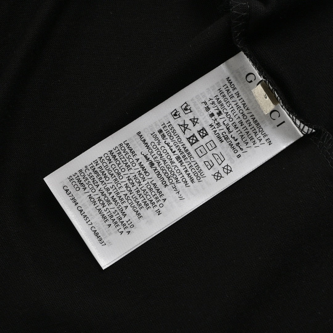 T-shirt noir Gucci avec dessin de dragon