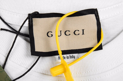 T-shirt Gucci avec villes brodées