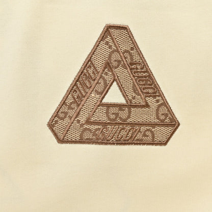 T-shirt beige Gucci à logo triangulaire