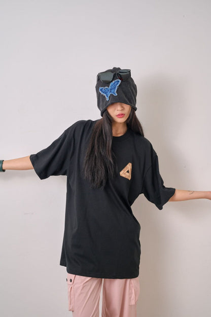 T-shirt noir Gucci à logo triangulaire