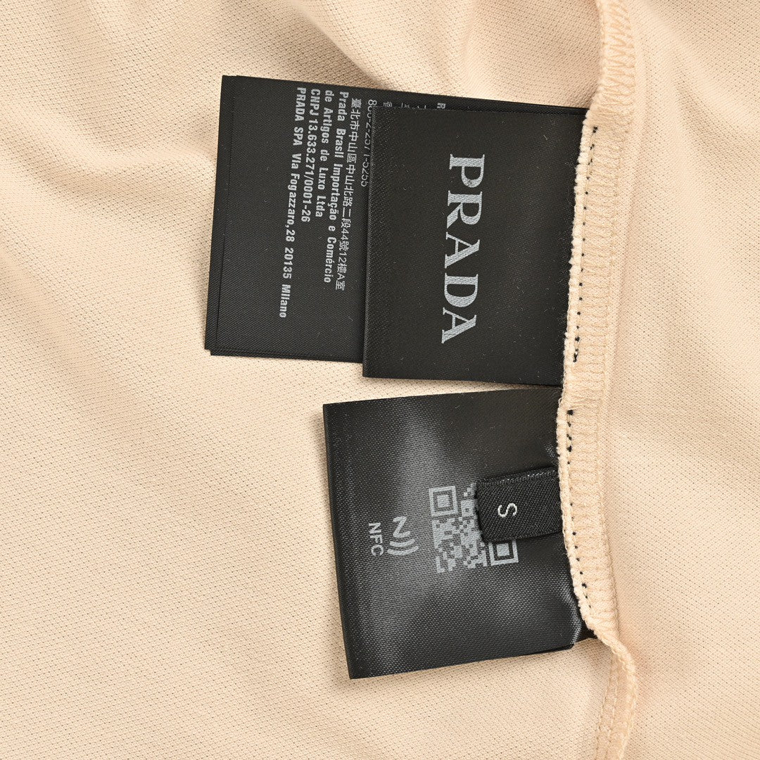 Polo beige Prada