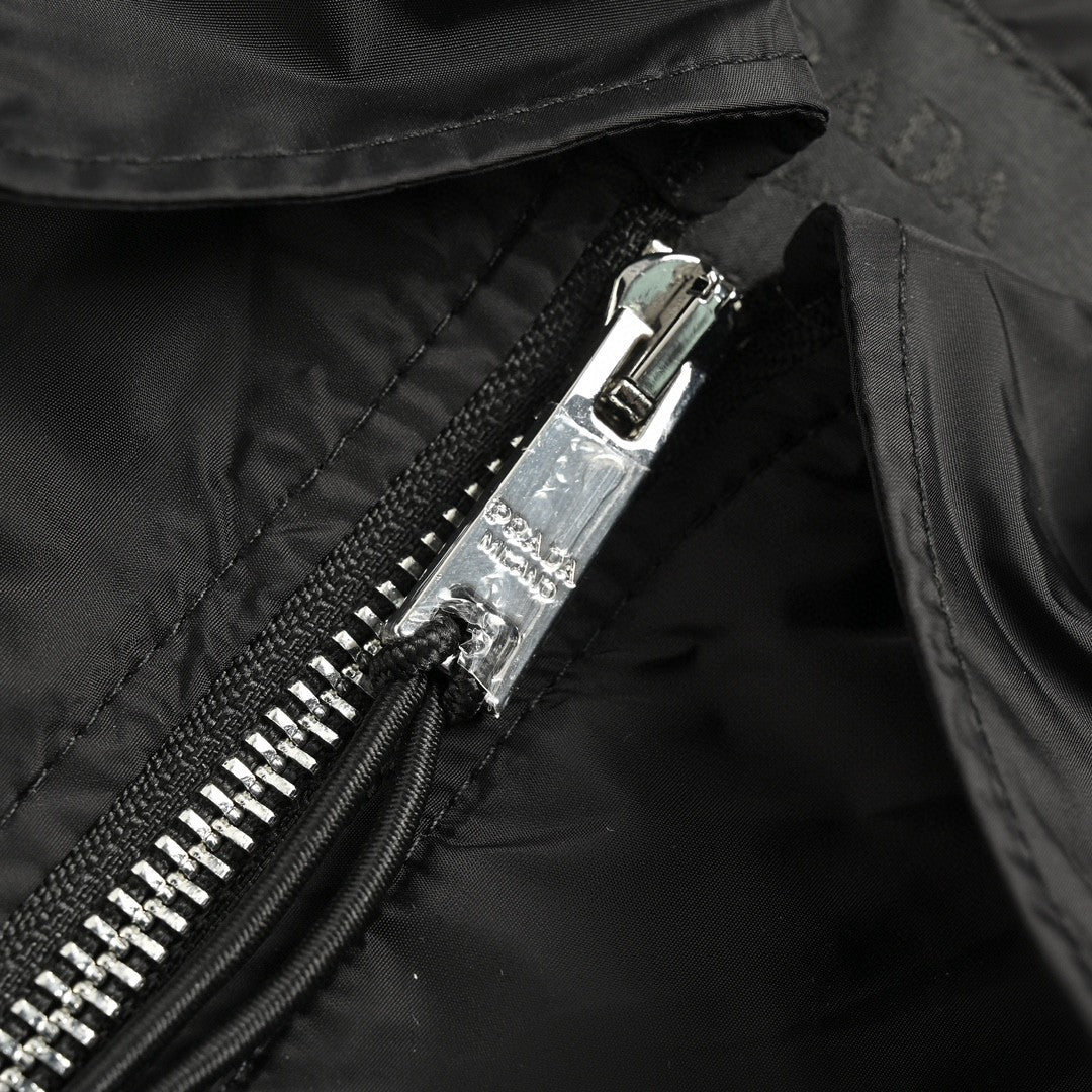 Veste Prada noire à manches courtes