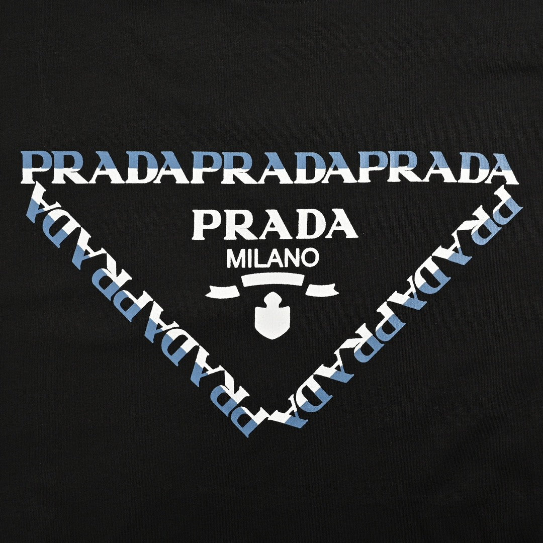 T-shirt noir Prada avec logo