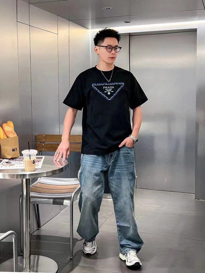 T-shirt noir Prada avec logo