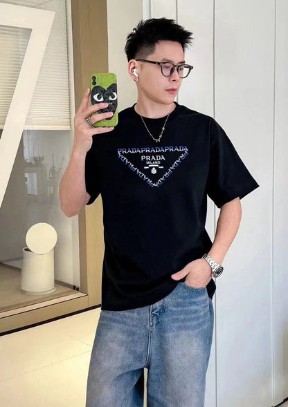 T-shirt noir Prada avec logo