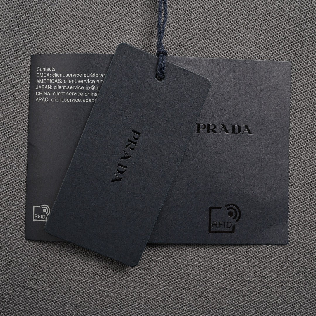 Polo gris classique Prada