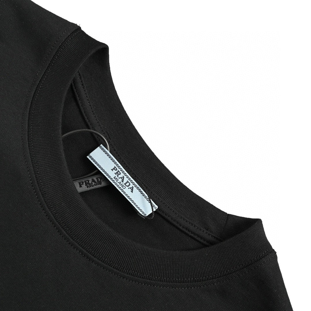 T-shirt à logo Prada (noir)