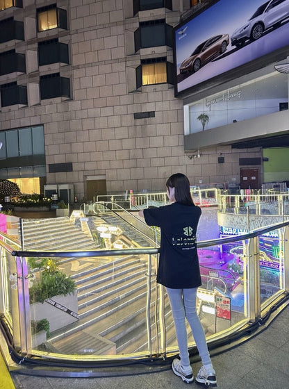 T-shirt graphique noir Balenciaga