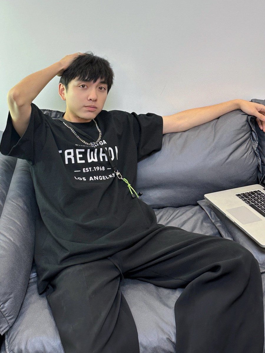 T-shirt Balenciaga Erewhon