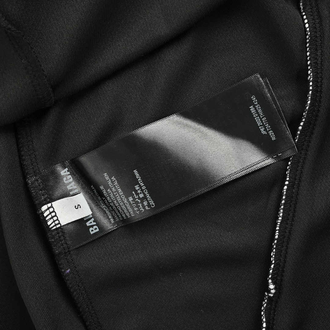 T-SHIRT NOIR AVEC LOGO DE FOOTBALL BALENCIAGA