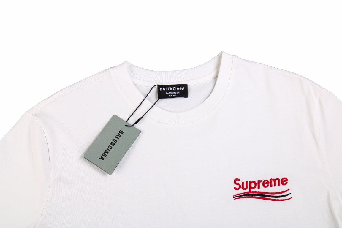 T-shirt Balenciaga Supreme (blanc)