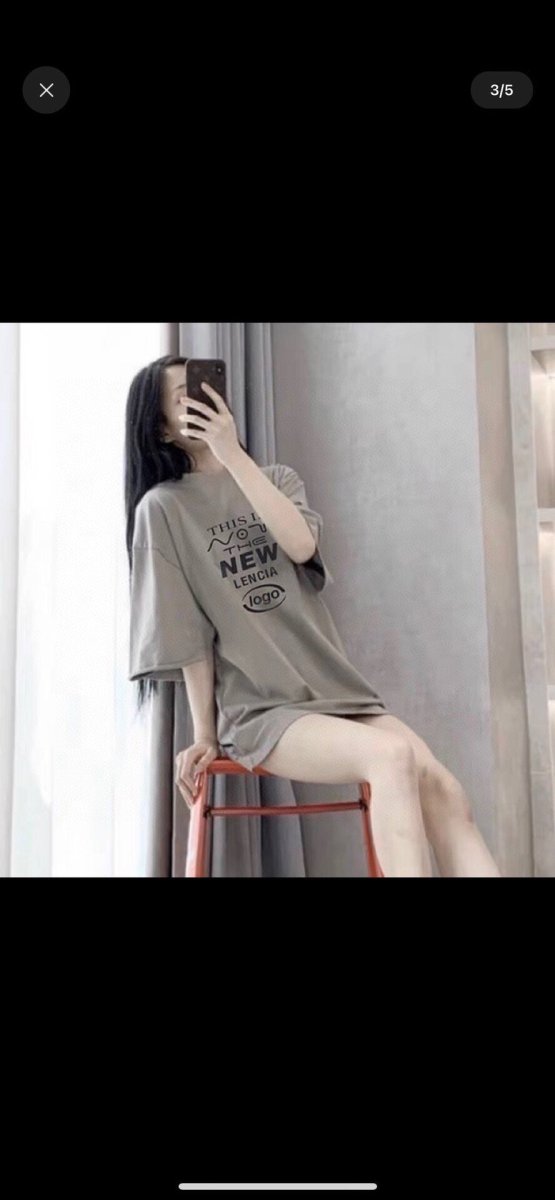T-shirt Balenciaga « Ceci n'est pas le nouveau logo »