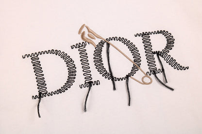 T-shirt Dior avec outils et logo