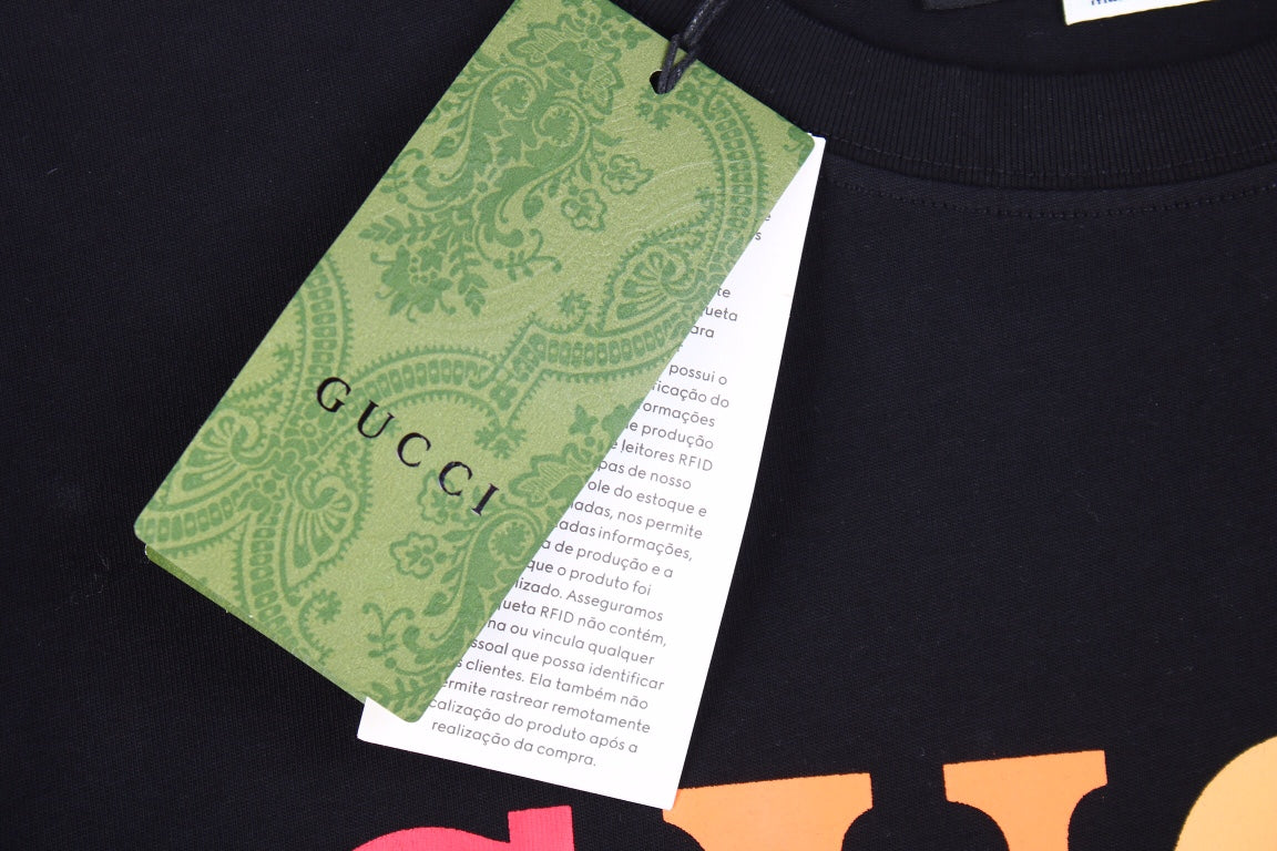 T-shirt Gucci Cities à lettres majuscules