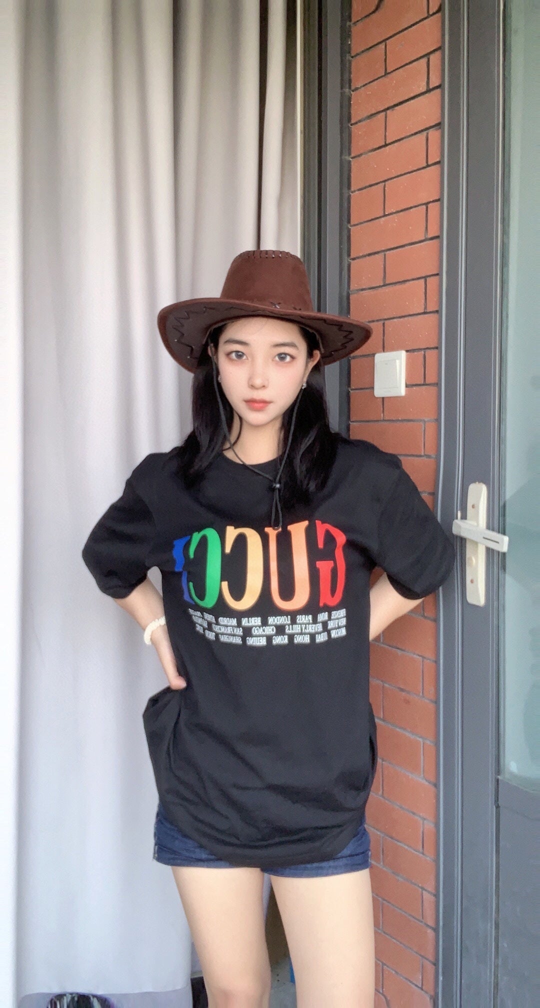 T-shirt Gucci Cities à lettres majuscules