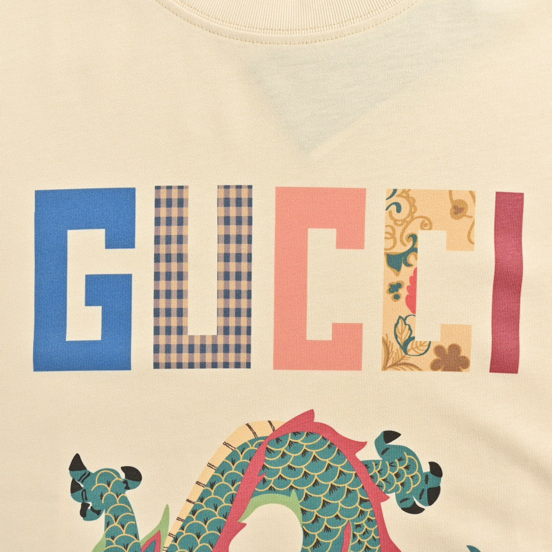 T-shirt graphique Gucci Dragon (Beige)