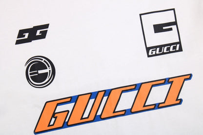 T-shirt à logo graphique Gucci