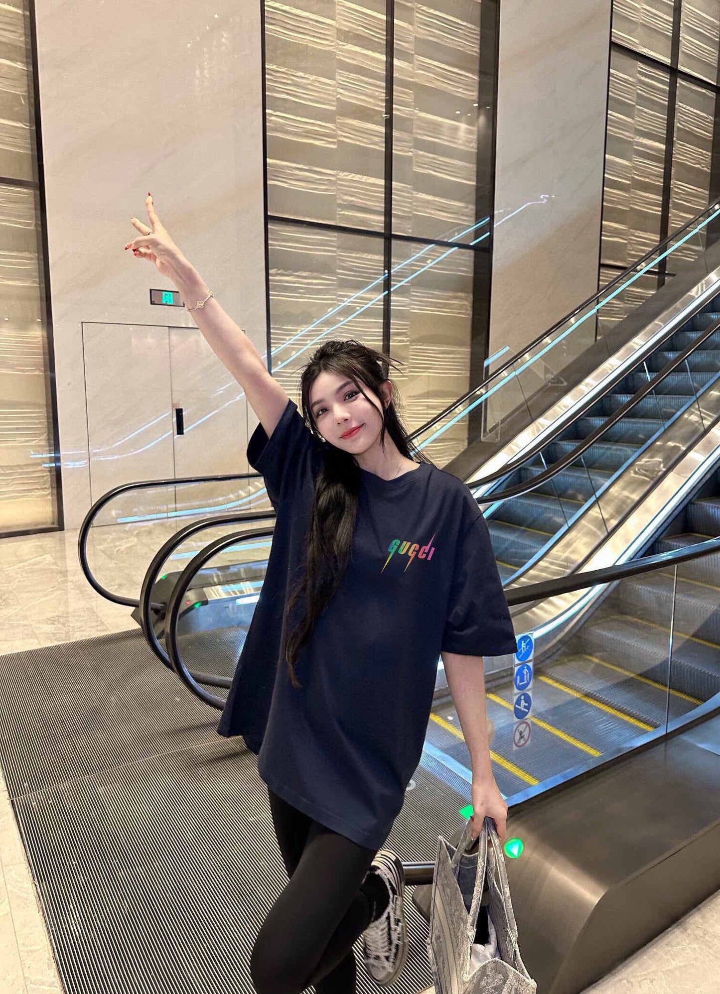 T-shirt Gucci à logo éclair