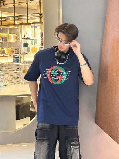 T-shirt Gucci bleu marine avec logo superposé