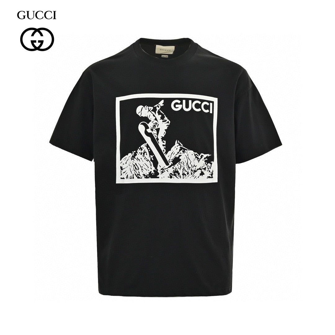 T-shirt noir Gucci à motif snowboarder